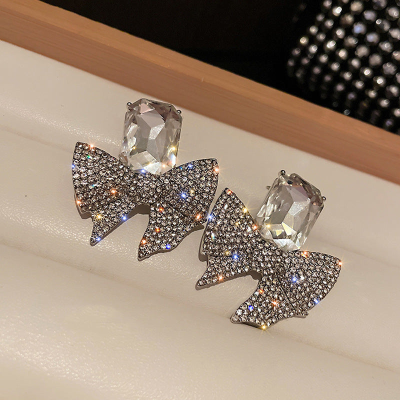 ZJE-165 Sparkling Bow Shape Zircon Korean Earrings