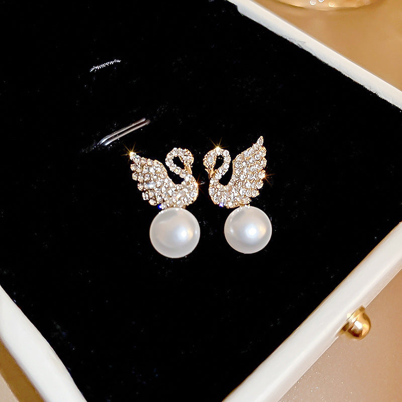 ZJE-911 Swan Pearl Earrings - Silver