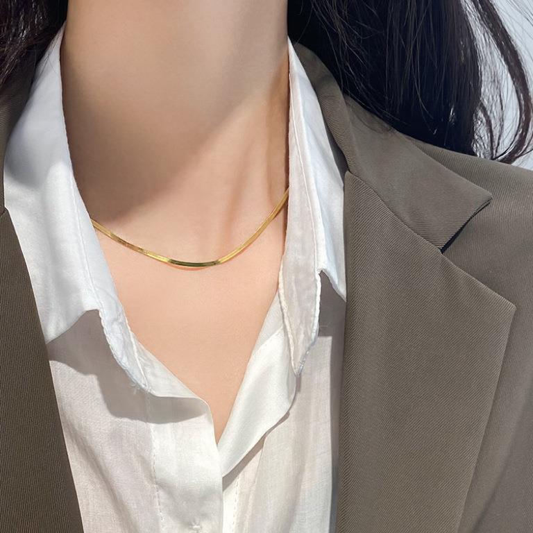 AWT-179 Thin Snake Chain